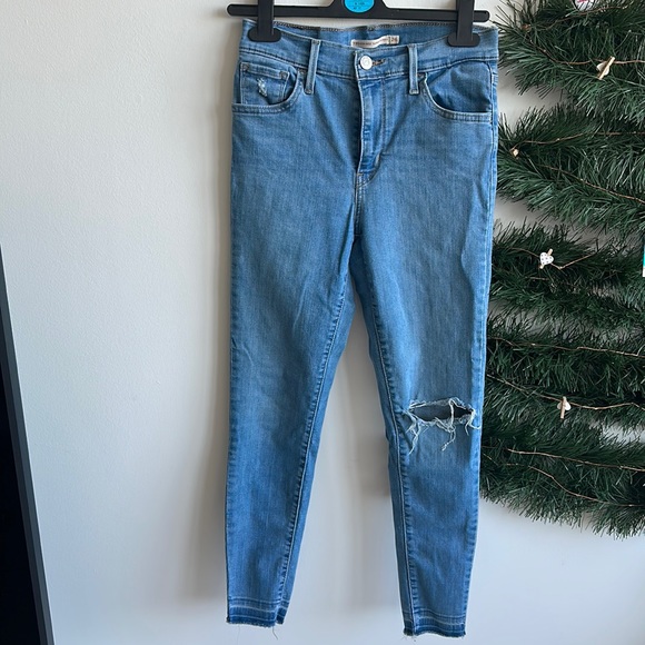 Leviโs jeans - perfect condition! 720 high rise super skinny -size 26 - Picture 1 of 6